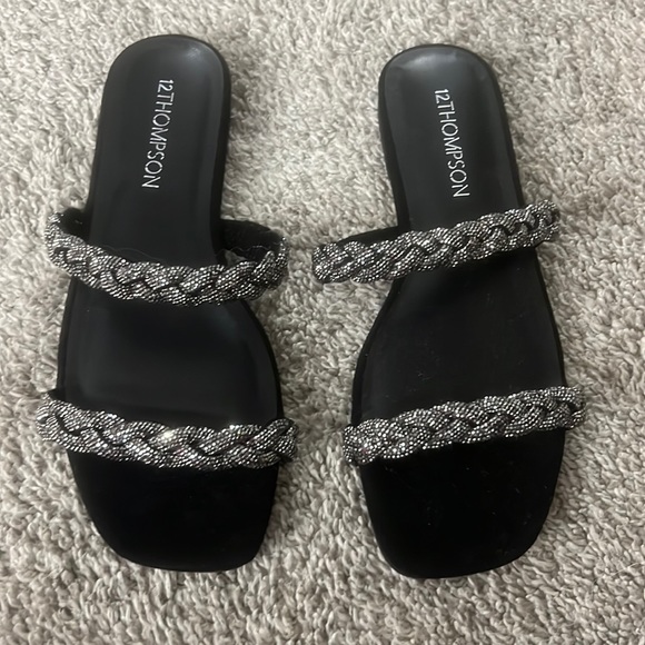 Brand new black sandals - Picture 1 of 2